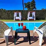 Whiteloft Pool Lounge * Corroios