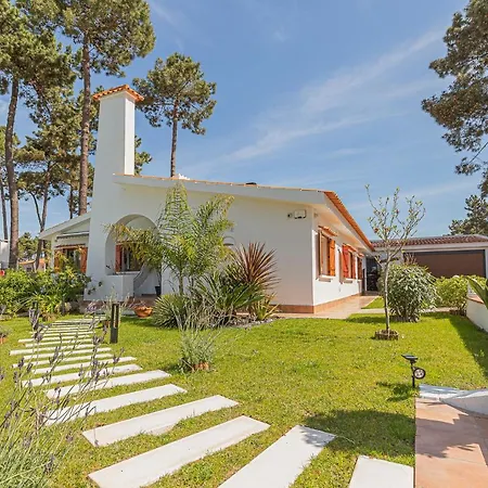 Villa Whiteloft Pool Lounge Corroios
