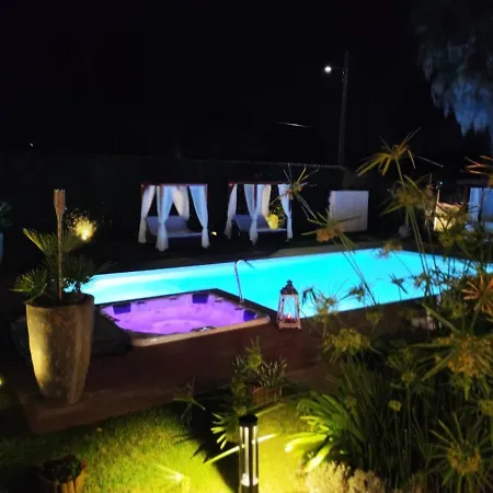 Whiteloft Pool Lounge Villa