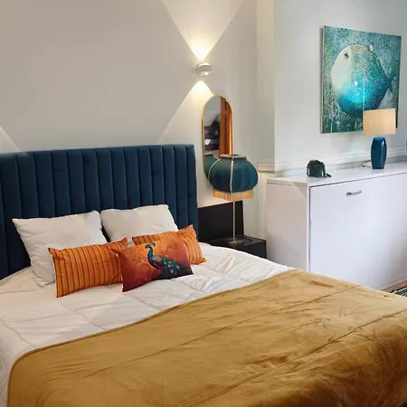 Villa Whiteloft Pool Lounge Corroios