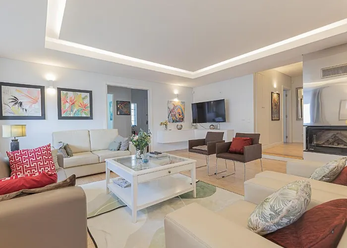 Vila Whiteloft Pool Lounge