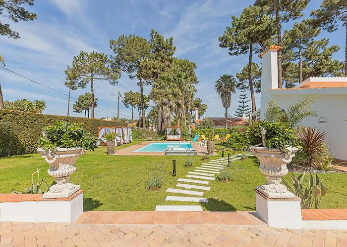 Whiteloft Pool Lounge Corroios