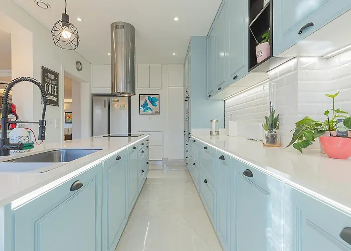 Vila Whiteloft Pool Lounge Corroios