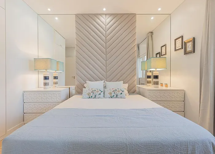 Vila Whiteloft Pool Lounge Corroios