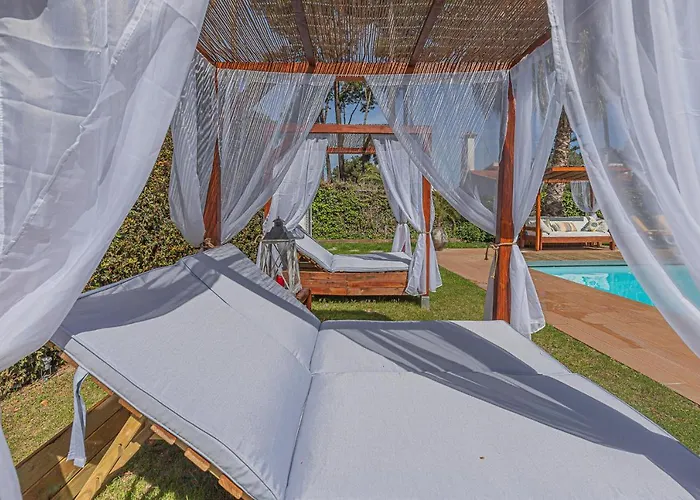 Whiteloft Pool Lounge Vila *