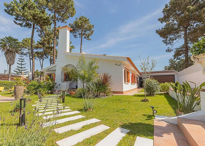 Vila Whiteloft Pool Lounge Corroios