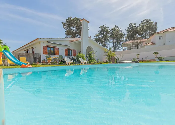 Whiteloft Pool Lounge Vila *